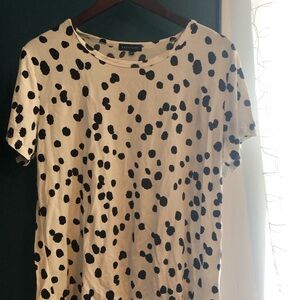 Short-sleeved white and blue printed shirt from KATIE KIME.